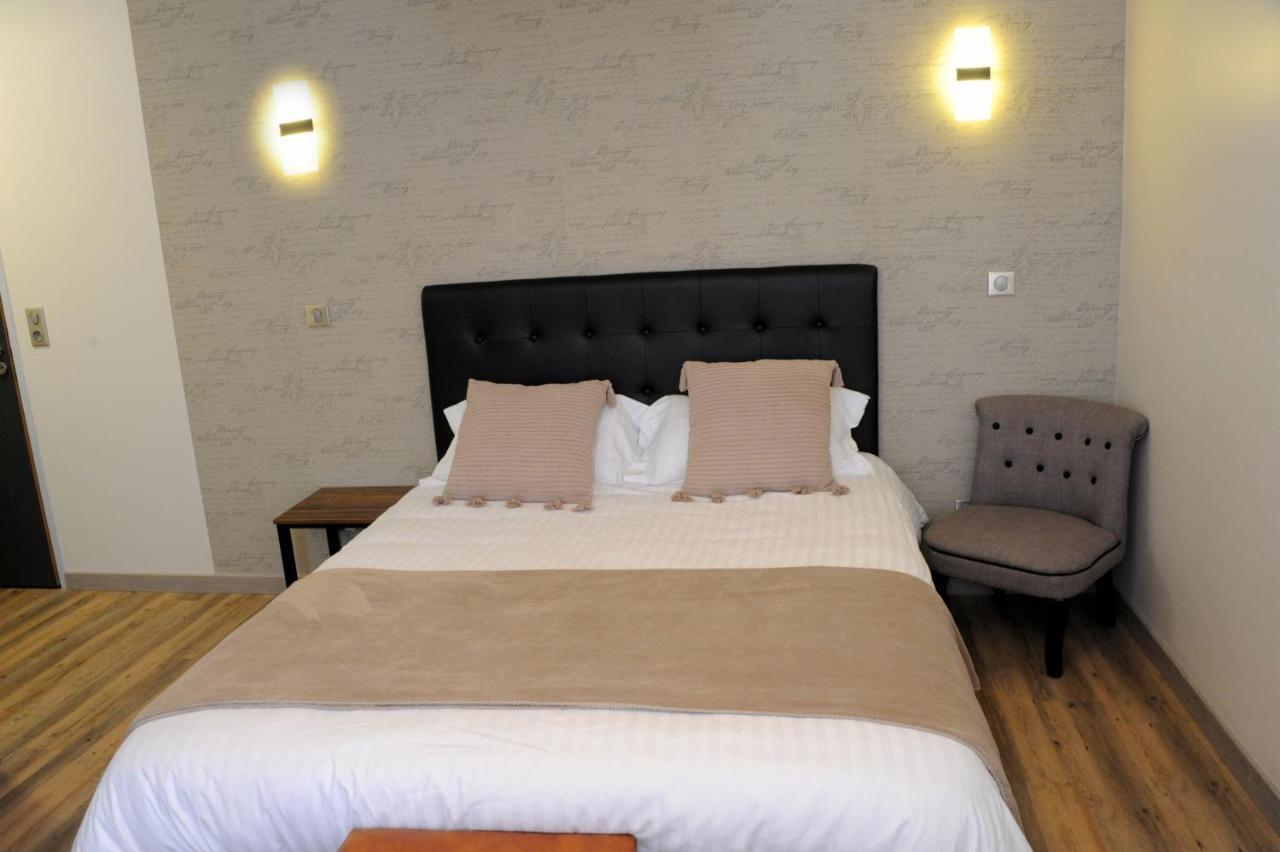 Hotel L'Ange De La Vallee Ойонакс Екстериор снимка