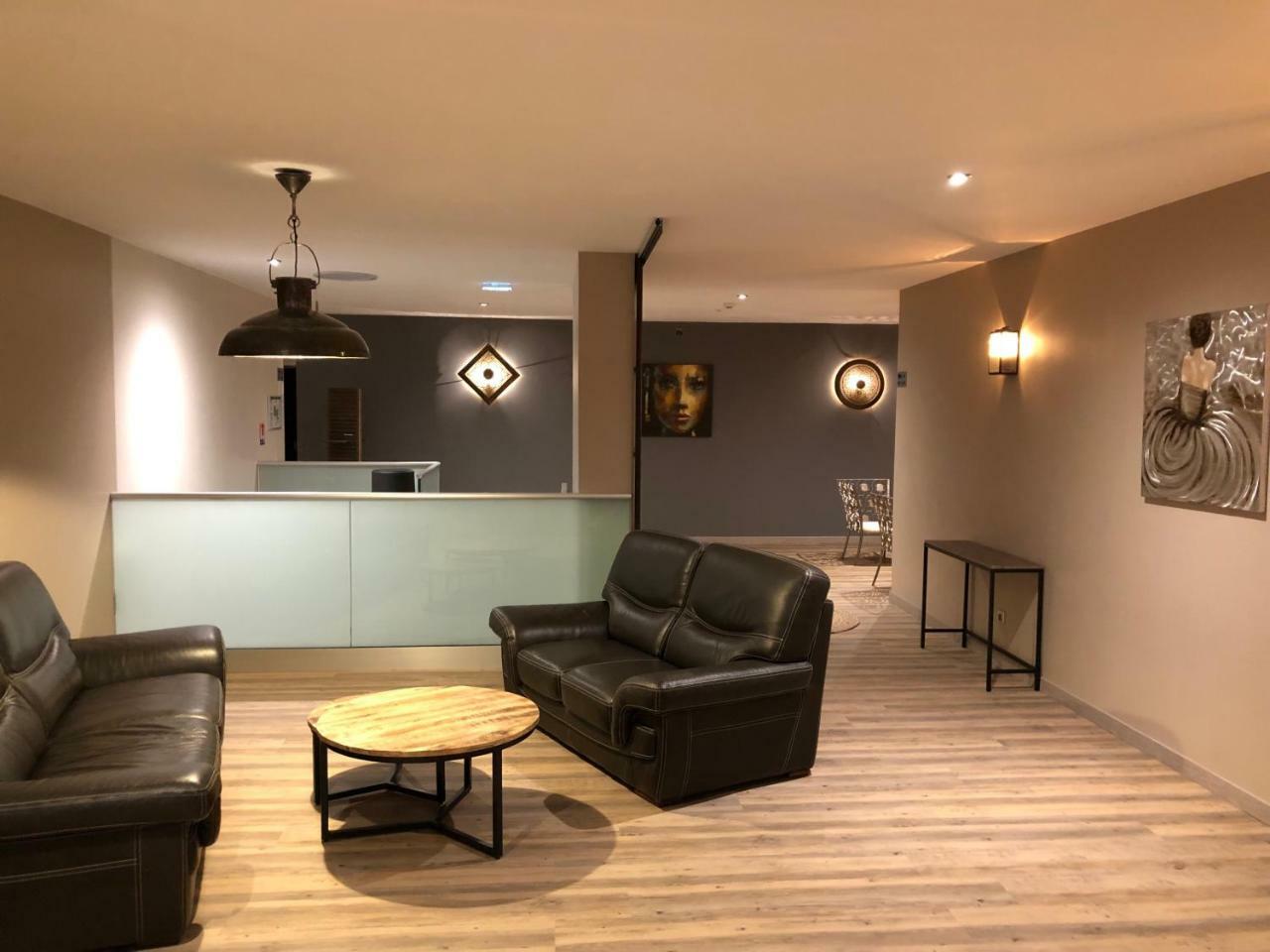 Hotel L'Ange De La Vallee Ойонакс Екстериор снимка