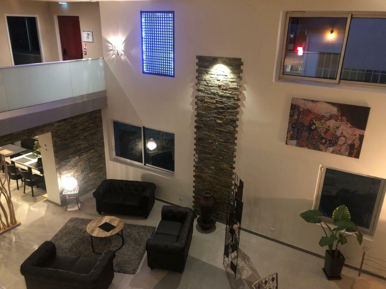 Hotel L'Ange De La Vallee Ойонакс Екстериор снимка