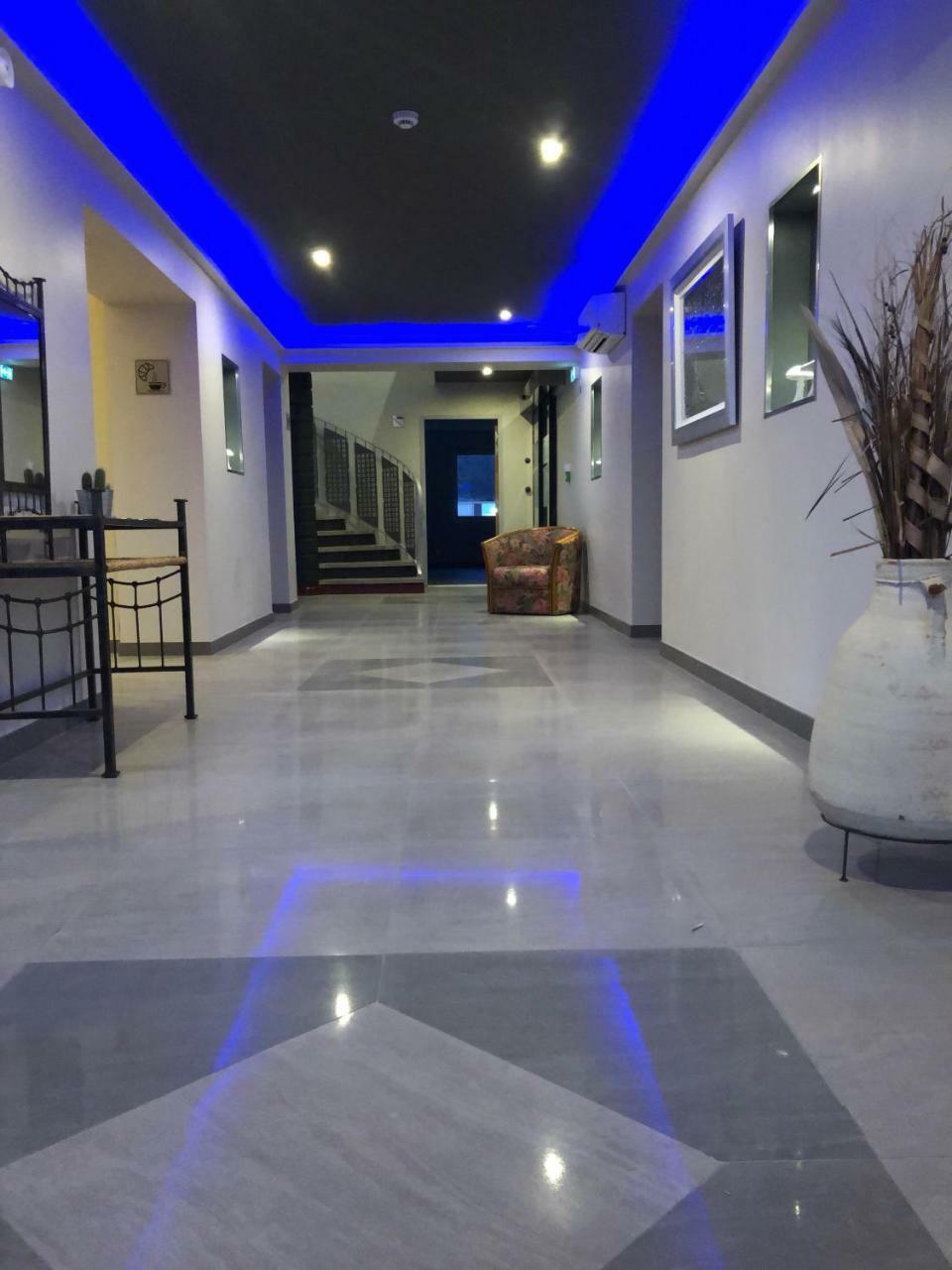 Hotel L'Ange De La Vallee Ойонакс Екстериор снимка