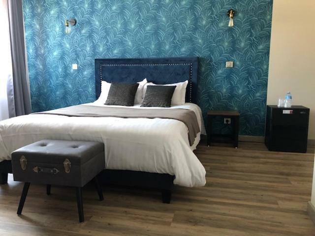 Hotel L'Ange De La Vallee Ойонакс Екстериор снимка